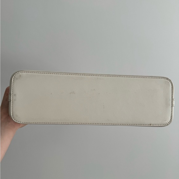 BURBERRY White Leather Shoulder Bag - Picture 6 of 14